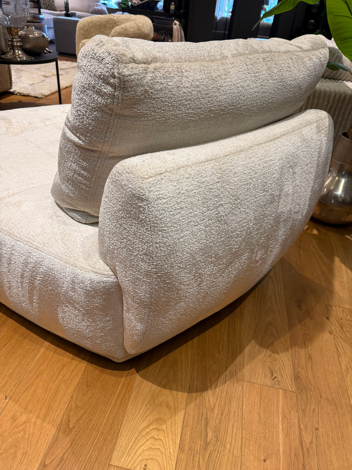 Daybed / Wooneiland / Mega fateuil SALE (kopie) van PureWonen – Luxe comfort op maat van PureWonen. Vraag naar de beste prijs.