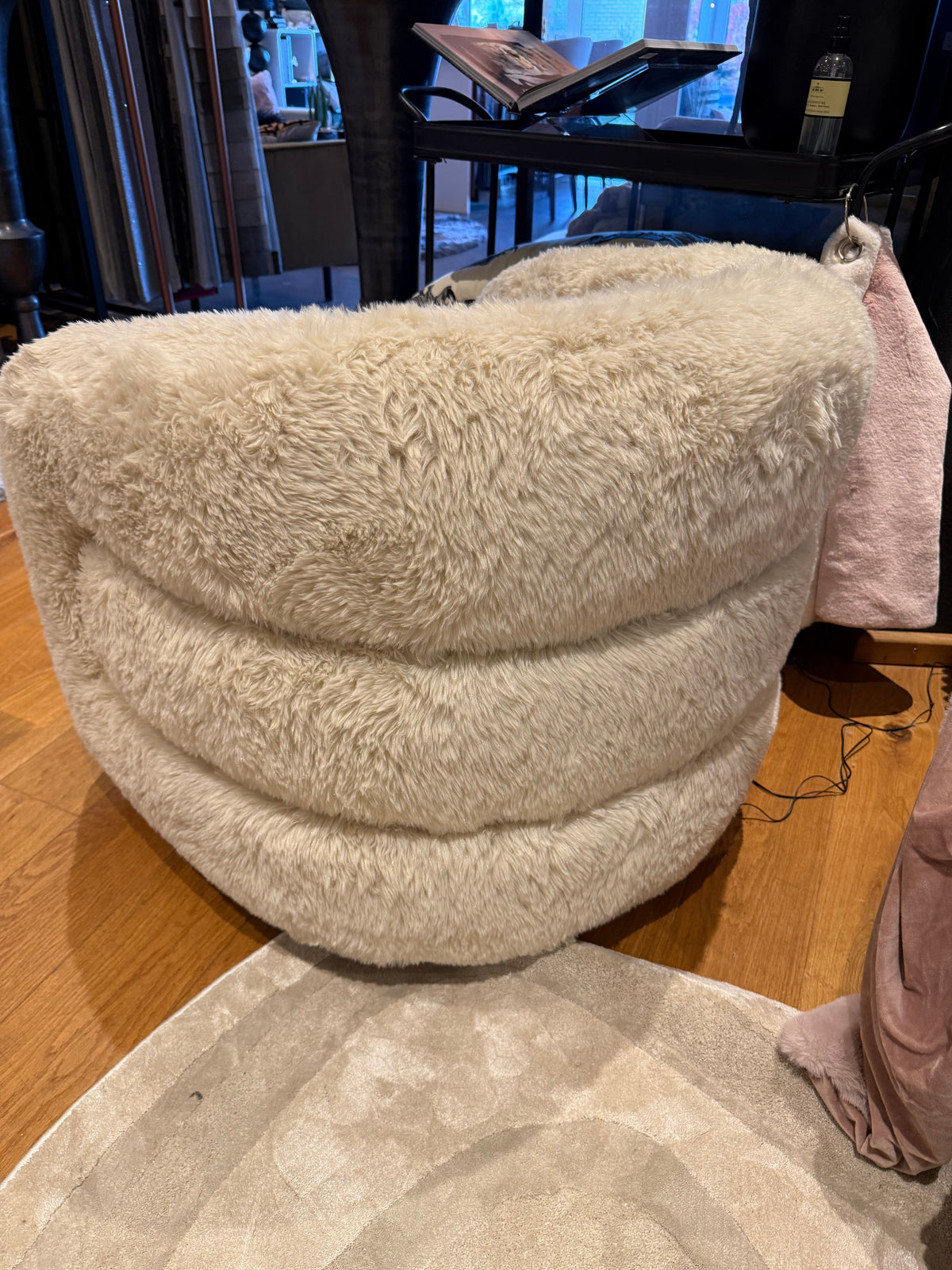 Richmond interiors stoel harige & warme