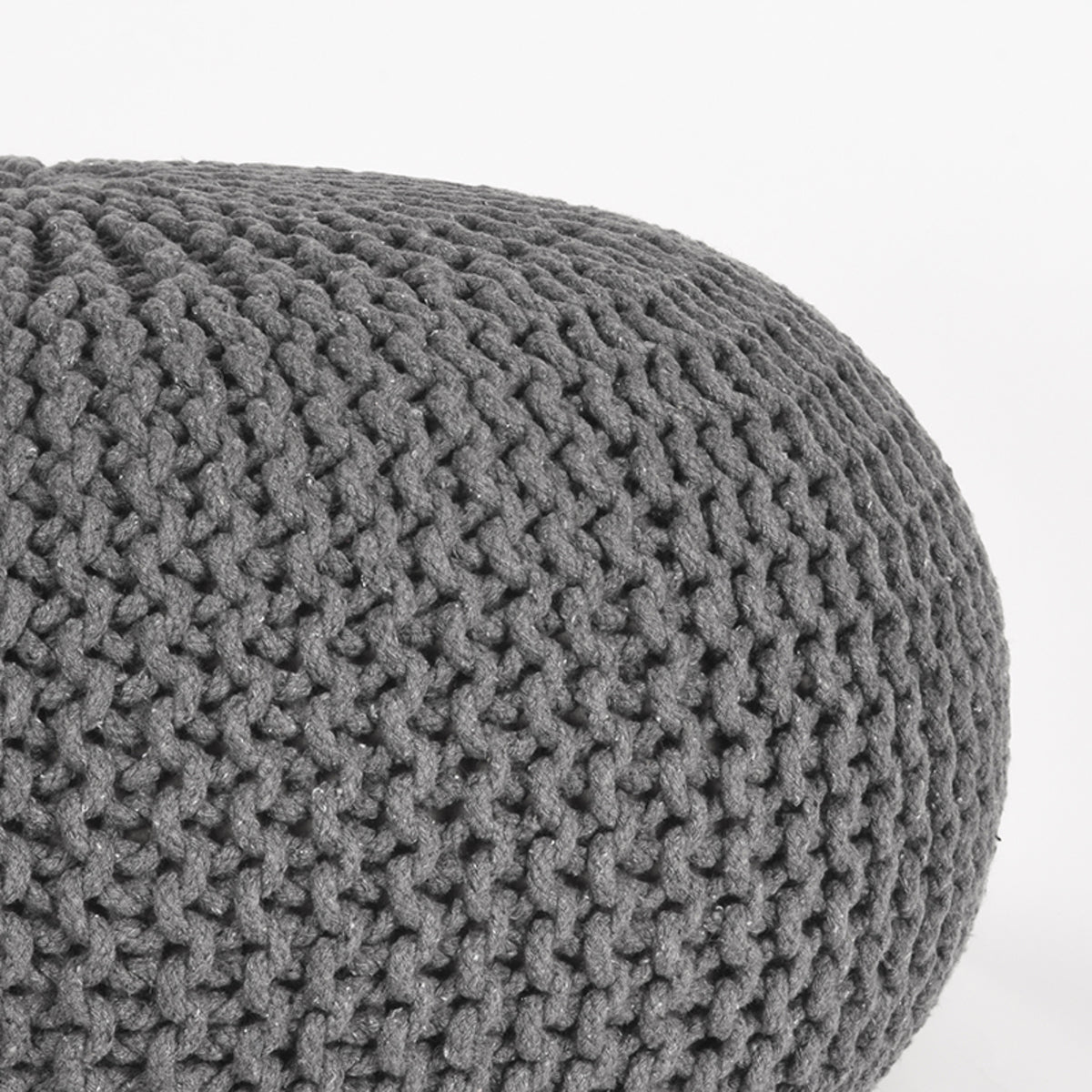 LABEL51 Poef Knitted - Donkergrijs - Katoen - L van LABEL51 – Luxe comfort op maat van PureWonen. Vraag naar de beste prijs.