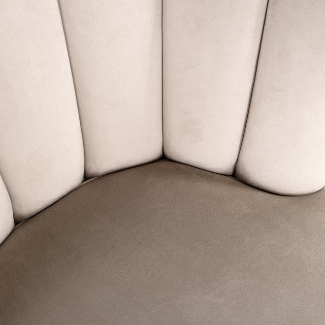 Stoel Pippa khaki velvet / black (Quartz Khaki 903) van Richmond Interiors – Luxe comfort op maat van PureWonen. Vraag naar de beste prijs.