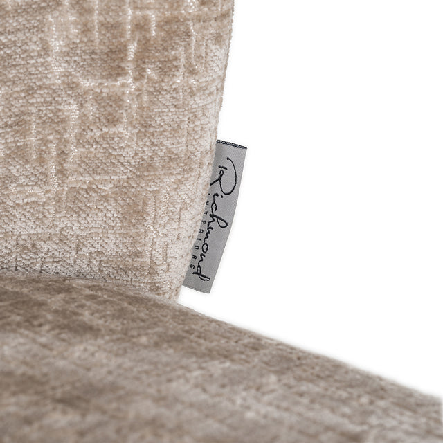 Chair Fallon Shitake Island / zwart (Shitake Island 124) van Richmond Interiors – Luxe comfort op maat van PureWonen. Vraag naar de beste prijs.