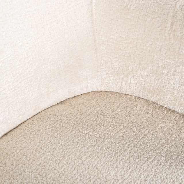 Fauteuil Venus white chenille (Bergen 900 white chenille) van Richmond Interiors – Luxe comfort op maat van PureWonen. Vraag naar de beste prijs.
