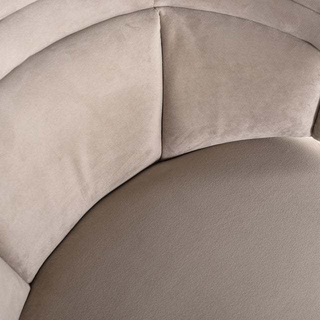 Fauteuil Hazel khaki velvet fire retardant (FR-Quartz 903 Khaki) van Richmond Interiors – Luxe comfort op maat van PureWonen. Vraag naar de beste prijs.