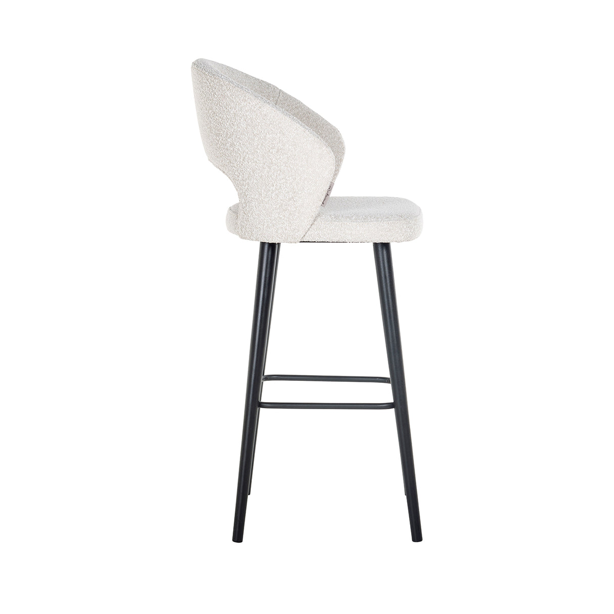 Barstoel Savoy white bouclé (Copenhagen 900 Bouclé White) van Richmond Interiors – Luxe comfort op maat van PureWonen. Vraag naar de beste prijs.