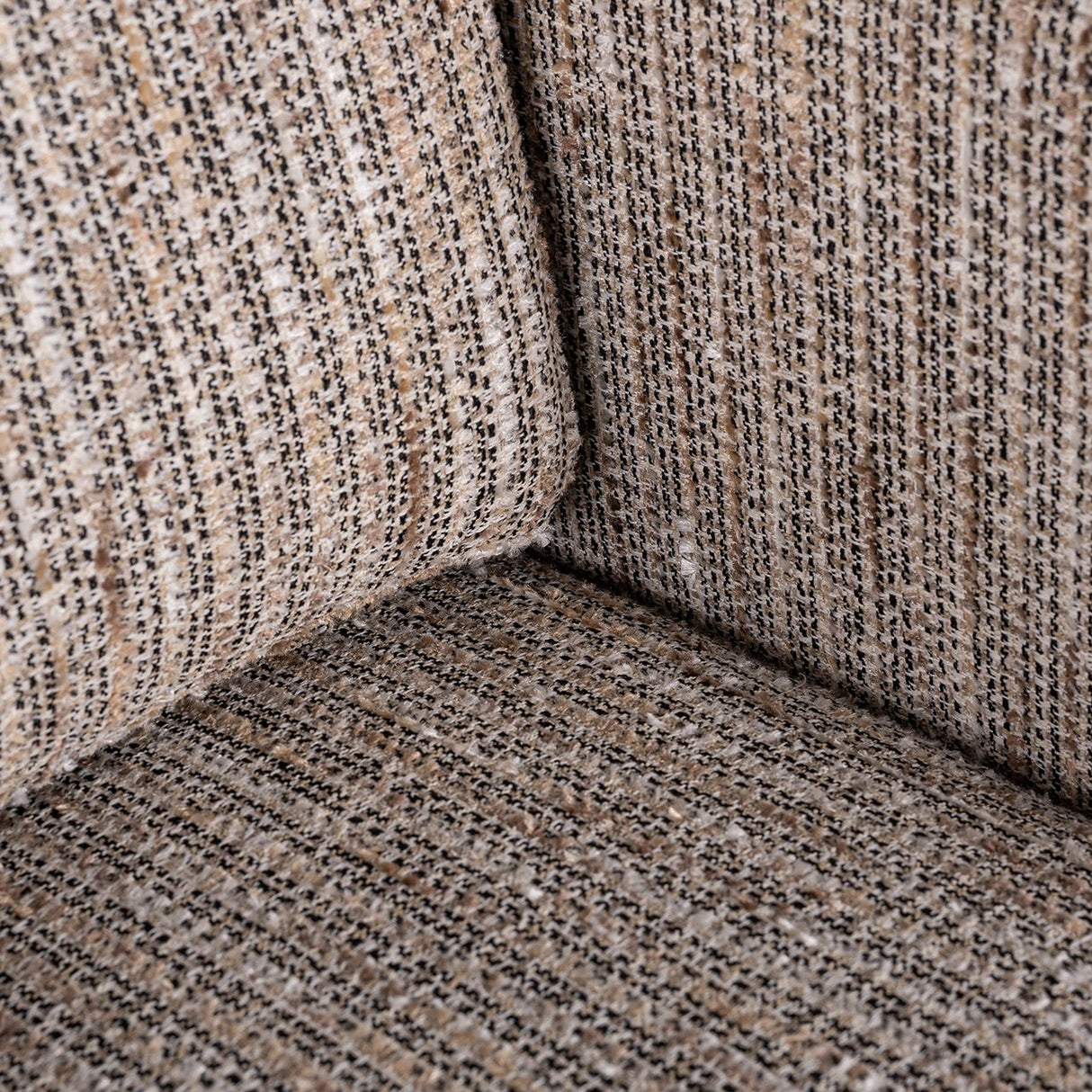 Fauteuil Ragnar beige coco (Beige) van Richmond Interiors – Luxe comfort op maat van PureWonen. Vraag naar de beste prijs.