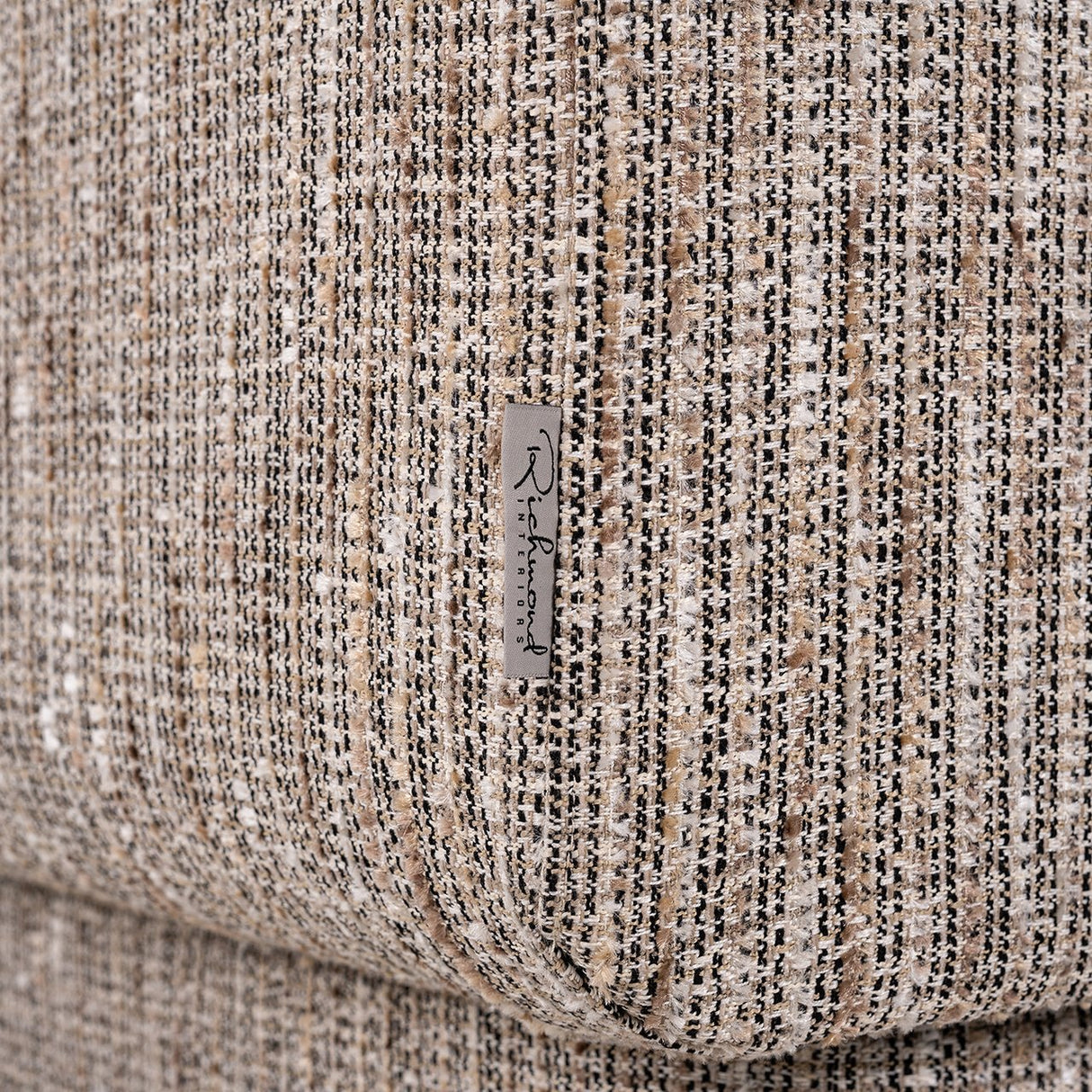 Fauteuil Ragnar beige coco (Beige) van Richmond Interiors – Luxe comfort op maat van PureWonen. Vraag naar de beste prijs.