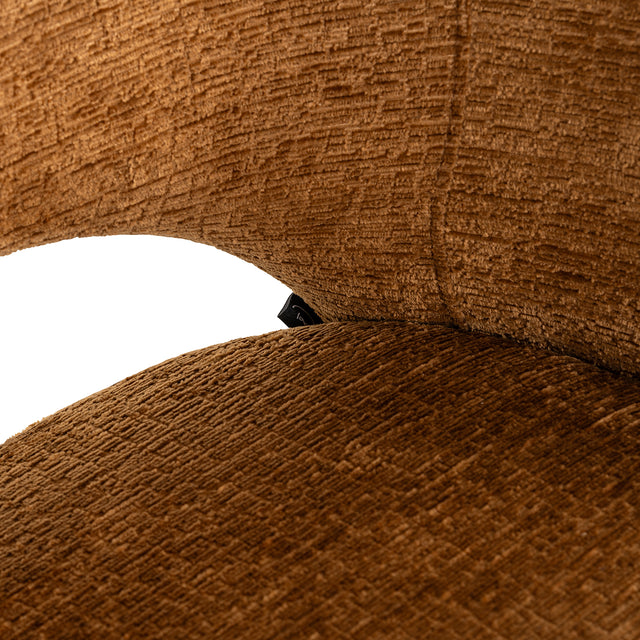 Eetkamerstoel Kenzi cognac fusion (Fusion cognac 28) van Richmond Interiors – Luxe comfort op maat van PureWonen. Vraag naar de beste prijs.