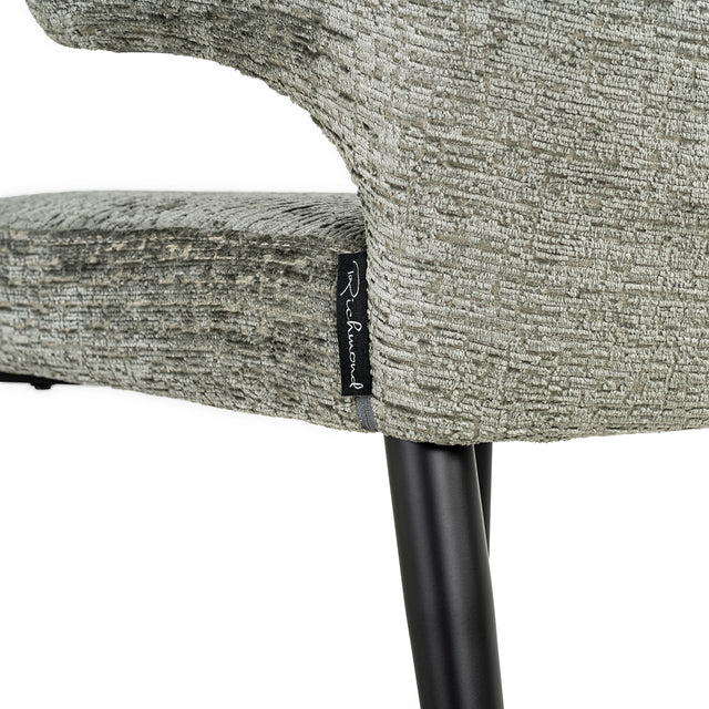 Stoel Taylor thyme fusion (Fusion thyme 206) van Richmond Interiors – Luxe comfort op maat van PureWonen. Vraag naar de beste prijs.