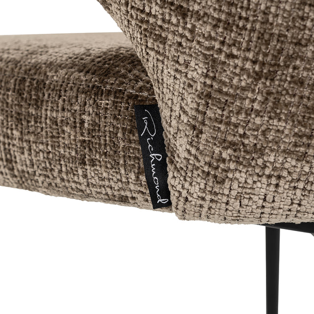 Stoel Xandra stone chenille fire retardant (Niagara 104 Stone Chenille) van Richmond Interiors – Luxe comfort op maat van PureWonen. Vraag naar de beste prijs.