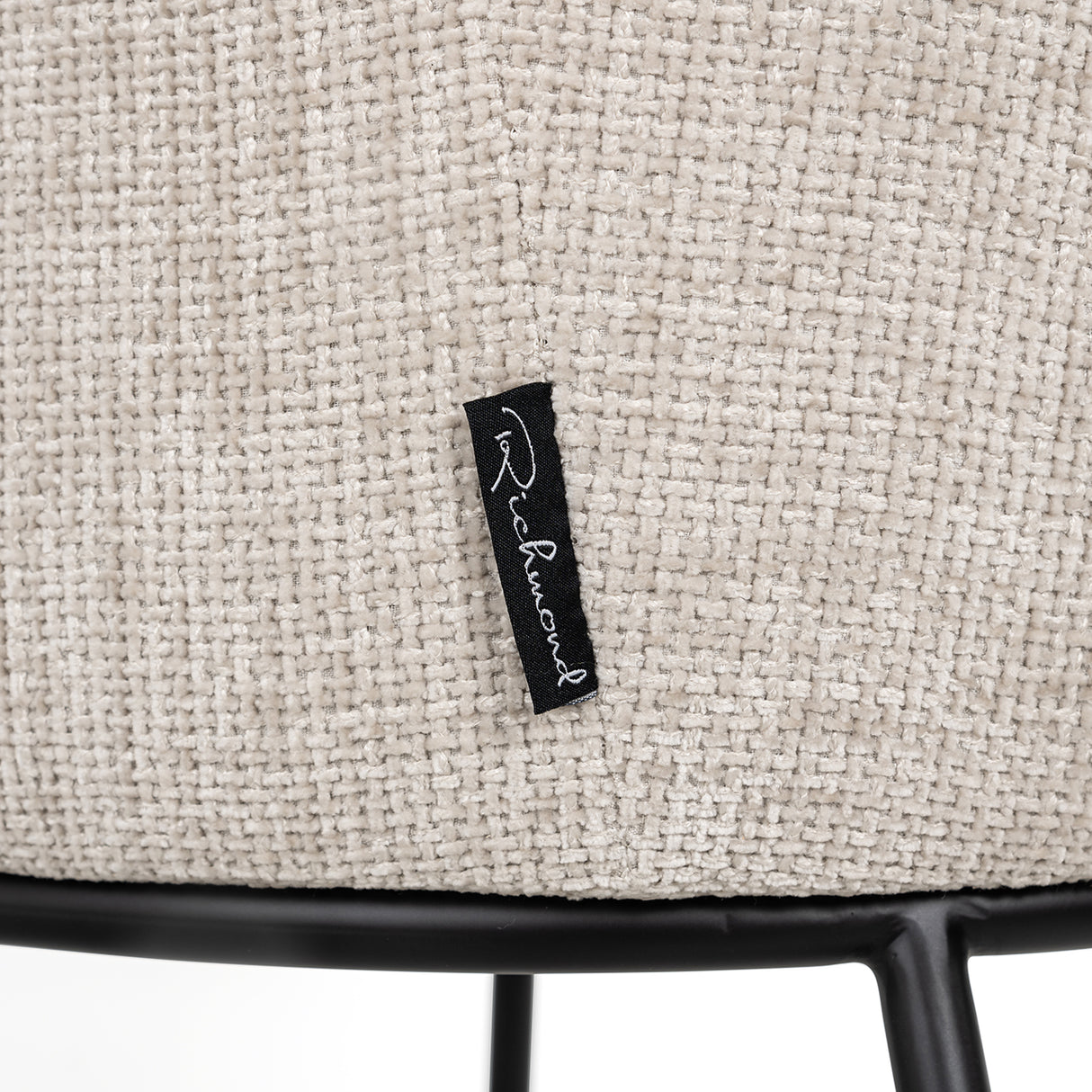 Stoel Bella natural renegade (Renegade Natural 01) van Richmond Interiors – Luxe comfort op maat van PureWonen. Vraag naar de beste prijs.