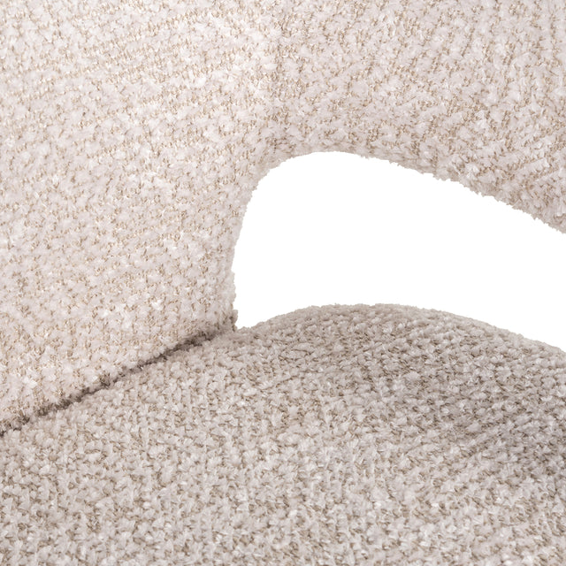 Stoel Belle lovely cream fire retardant (Be Lovely 11 Cream) van Richmond Interiors – Luxe comfort op maat van PureWonen. Vraag naar de beste prijs.