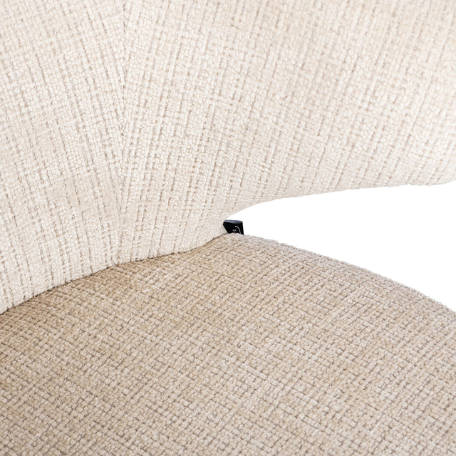 Stoel Gatsbi beige chenille fire retardant (Niagara 902 beige Chenille) van Richmond Interiors – Luxe comfort op maat van PureWonen. Vraag naar de beste prijs.