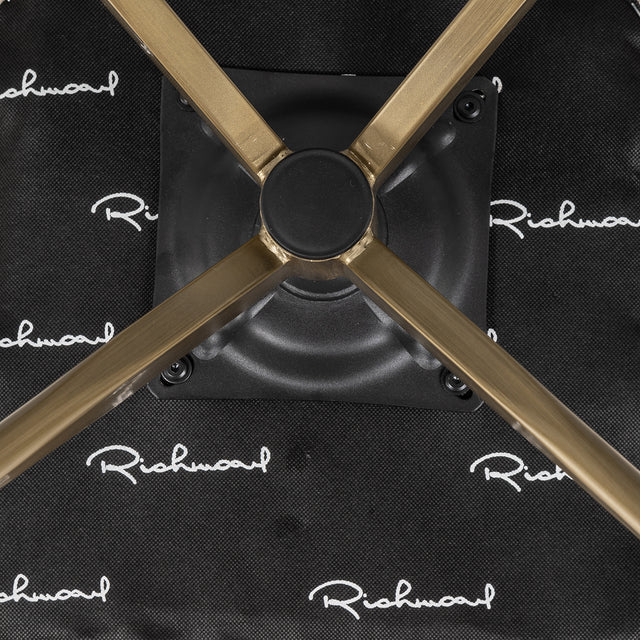 Draaistoel met arm Dakota beige chenille (Niagara 902 beige Chenille) van Richmond Interiors – Luxe comfort op maat van PureWonen. Vraag naar de beste prijs.