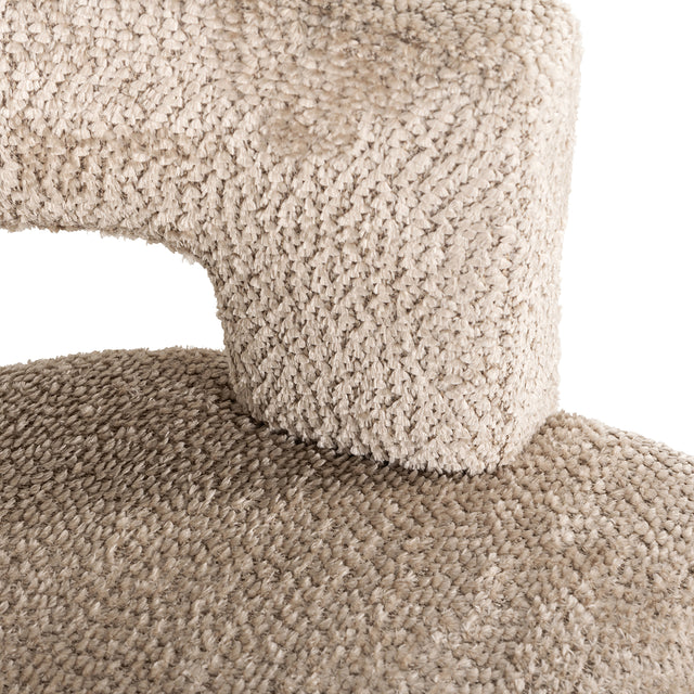 Stoel Ellis lovely beige (Be Lovely 170 Beige) van Richmond Interiors – Luxe comfort op maat van PureWonen. Vraag naar de beste prijs.