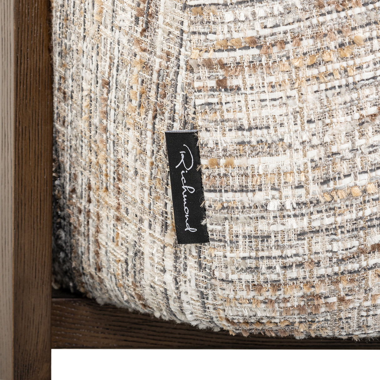 Fauteuil Arabella greige coco (Greige coco) van Richmond Interiors – Luxe comfort op maat van PureWonen. Vraag naar de beste prijs.