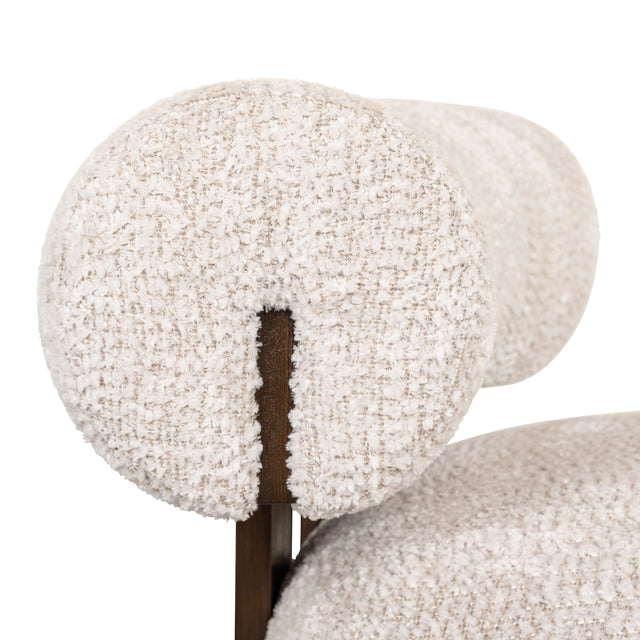 Fauteuil Arabella lovely cream (Be Lovely 11 Cream) van Richmond Interiors – Luxe comfort op maat van PureWonen. Vraag naar de beste prijs.