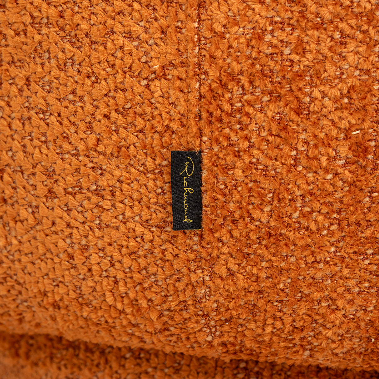 Sofa Rodina lovely pumpkin (Be lovely 51 pumpkin) van Richmond Interiors – Luxe comfort op maat van PureWonen. Vraag naar de beste prijs.