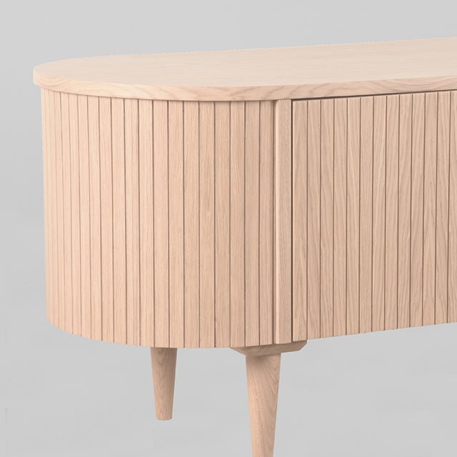 LABEL51 Tv-meubel Oliva - Naturel - Eiken - Tv-Meubel 180 cm van LABEL51 – Luxe comfort op maat van PureWonen. Vraag naar de beste prijs.