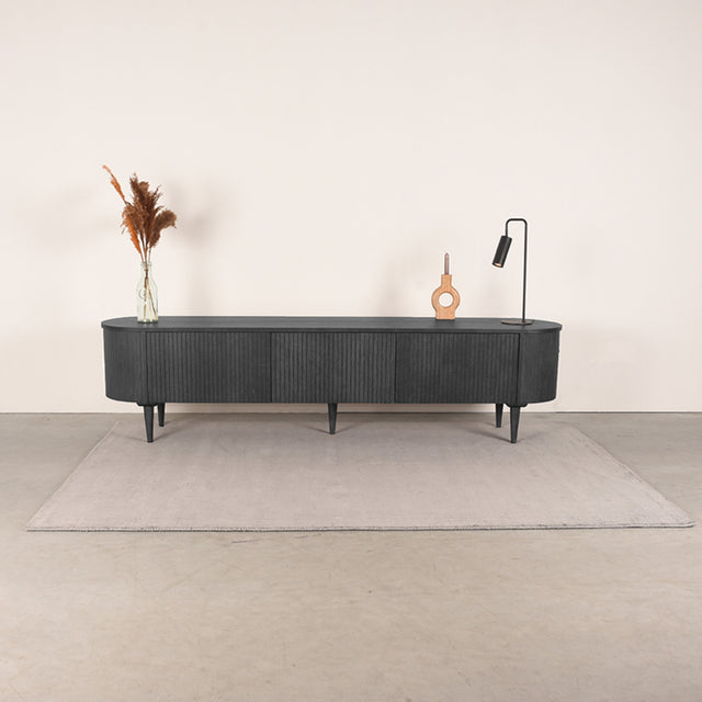 LABEL51 Tv-meubel Oliva - Zwart - Eiken - Tv-Meubel 220 cm van LABEL51 – Luxe comfort op maat van PureWonen. Vraag naar de beste prijs.