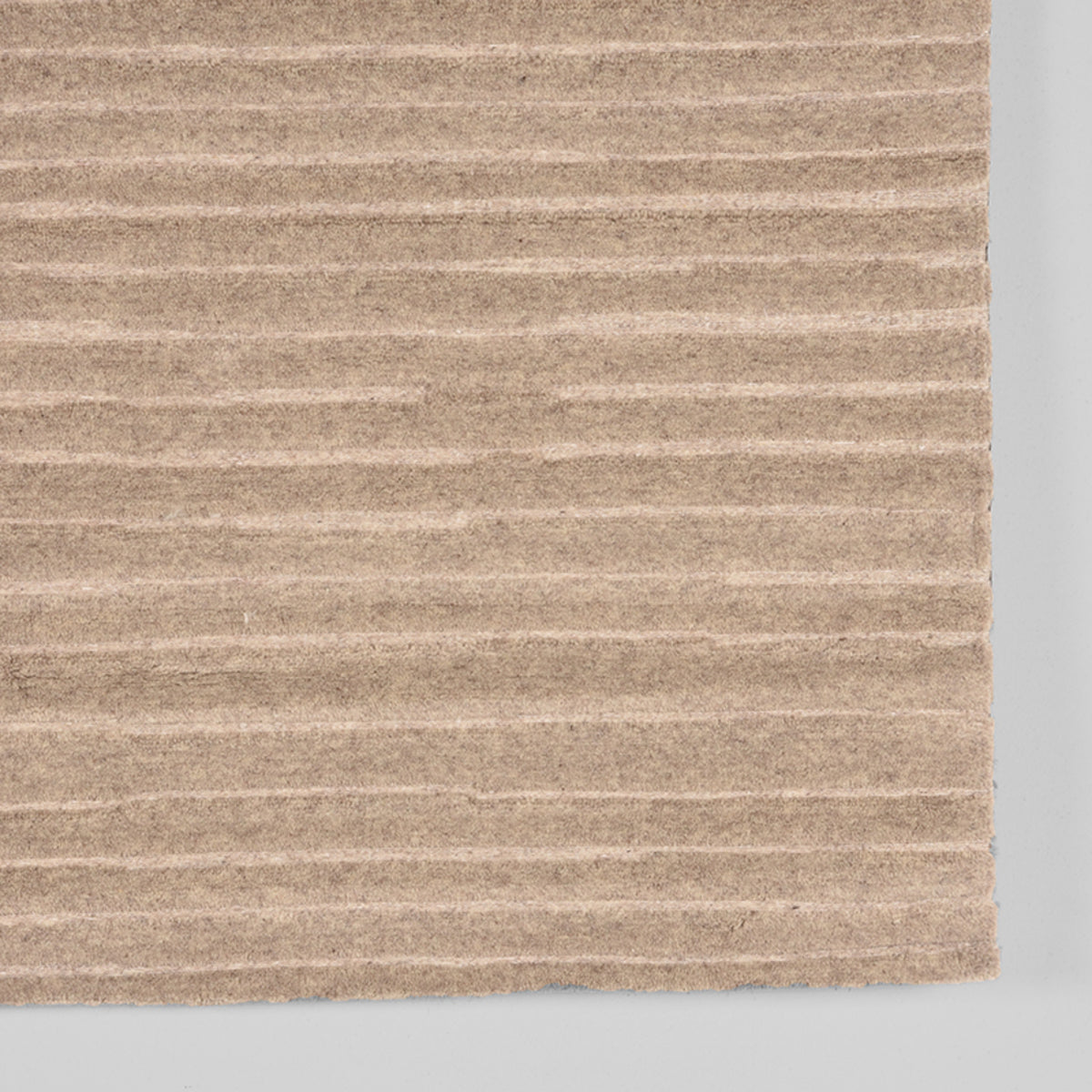 LABEL51 Vloerkleden Luxy - Taupe - Wol - 160x230 cm van LABEL51 – Luxe comfort op maat van PureWonen. Vraag naar de beste prijs.