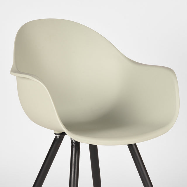 LABEL51 Eetkamerstoel Luca - Breeze - Kunststof van LABEL51 – Luxe comfort op maat van PureWonen. Vraag naar de beste prijs.