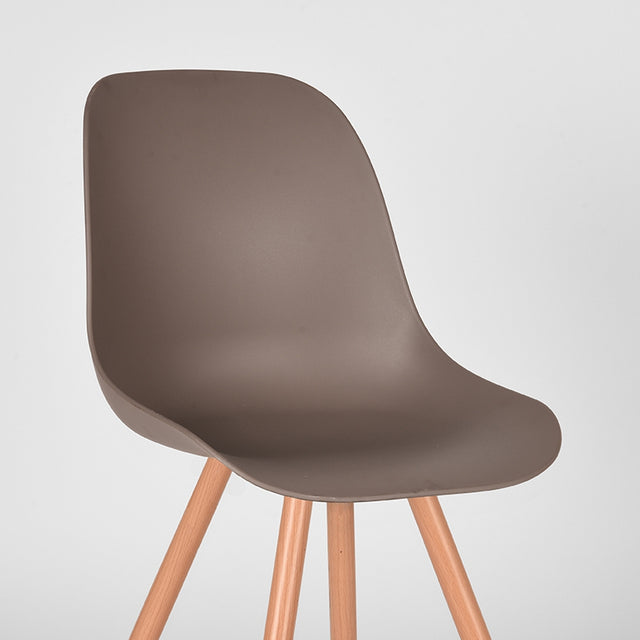 LABEL51 Eetkamerstoel Rimini - Coffee - Kunststof - Oak Metal Woodcover van LABEL51 – Luxe comfort op maat van PureWonen. Vraag naar de beste prijs.