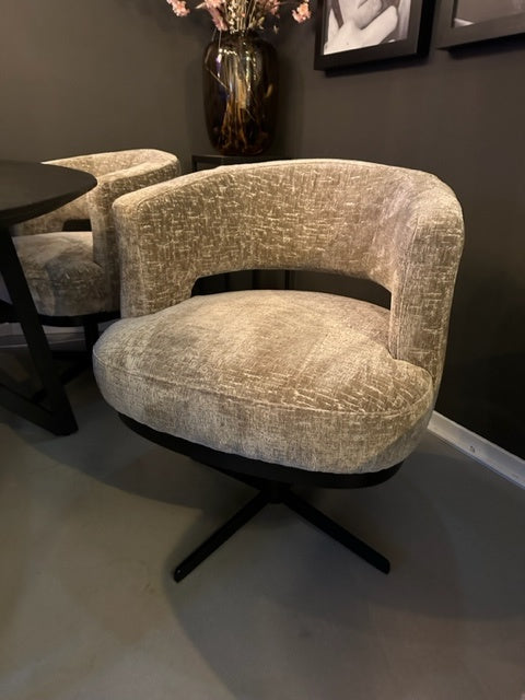 Michelin Chair Estelle 11 van NIX Design – Luxe comfort op maat van PureWonen. Vraag naar de beste prijs.