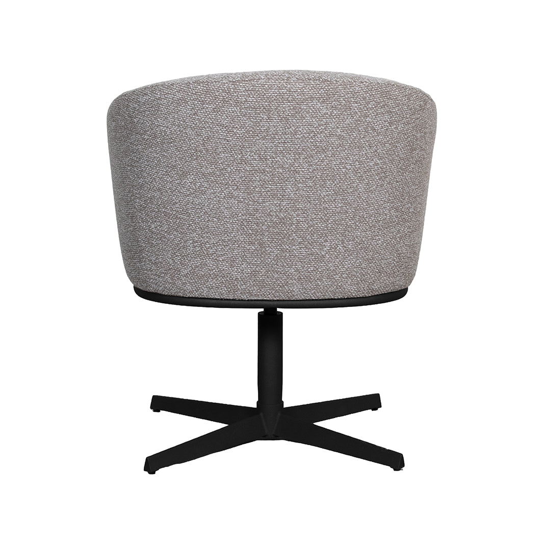 LABEL51 Eetkamerstoel Cannes - Mushroom - Royal Boucle - Zwart Metalen Frame van LABEL51 – Luxe comfort op maat van PureWonen. Vraag naar de beste prijs.