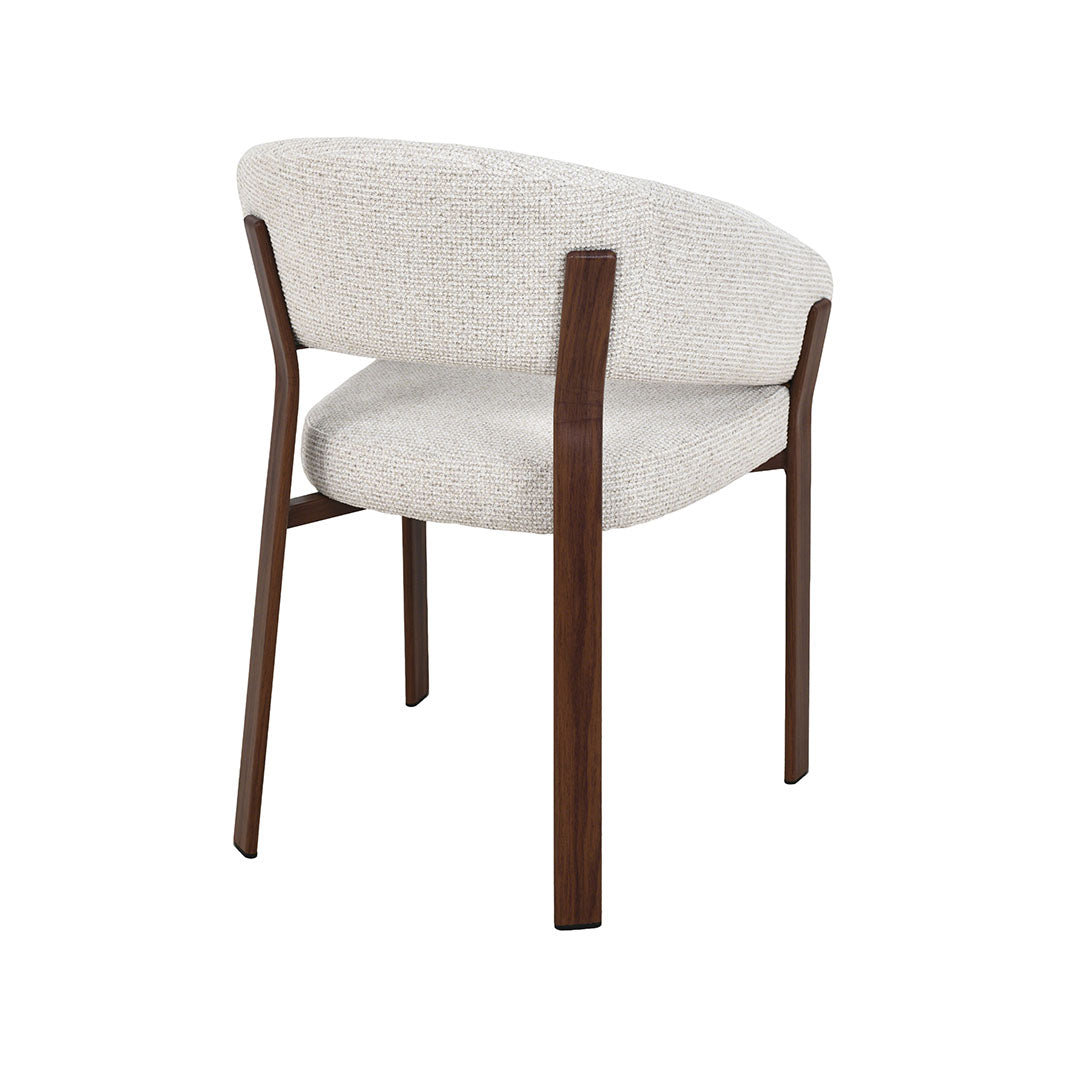 LABEL51 Eetkamerstoel Sato - Naturel - Prestige - Walnoot Houten Frame van LABEL51 – Luxe comfort op maat van PureWonen. Vraag naar de beste prijs.