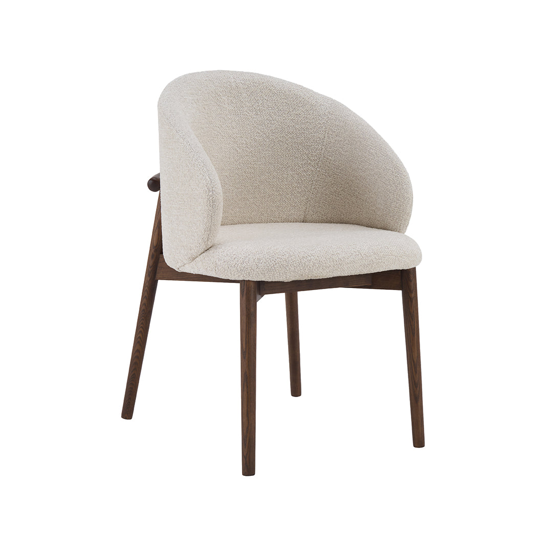 LABEL51 Eetkamerstoel Nagano - Naturel - Geweven - Walnoot Houten Frame van LABEL51 – Luxe comfort op maat van PureWonen. Vraag naar de beste prijs.