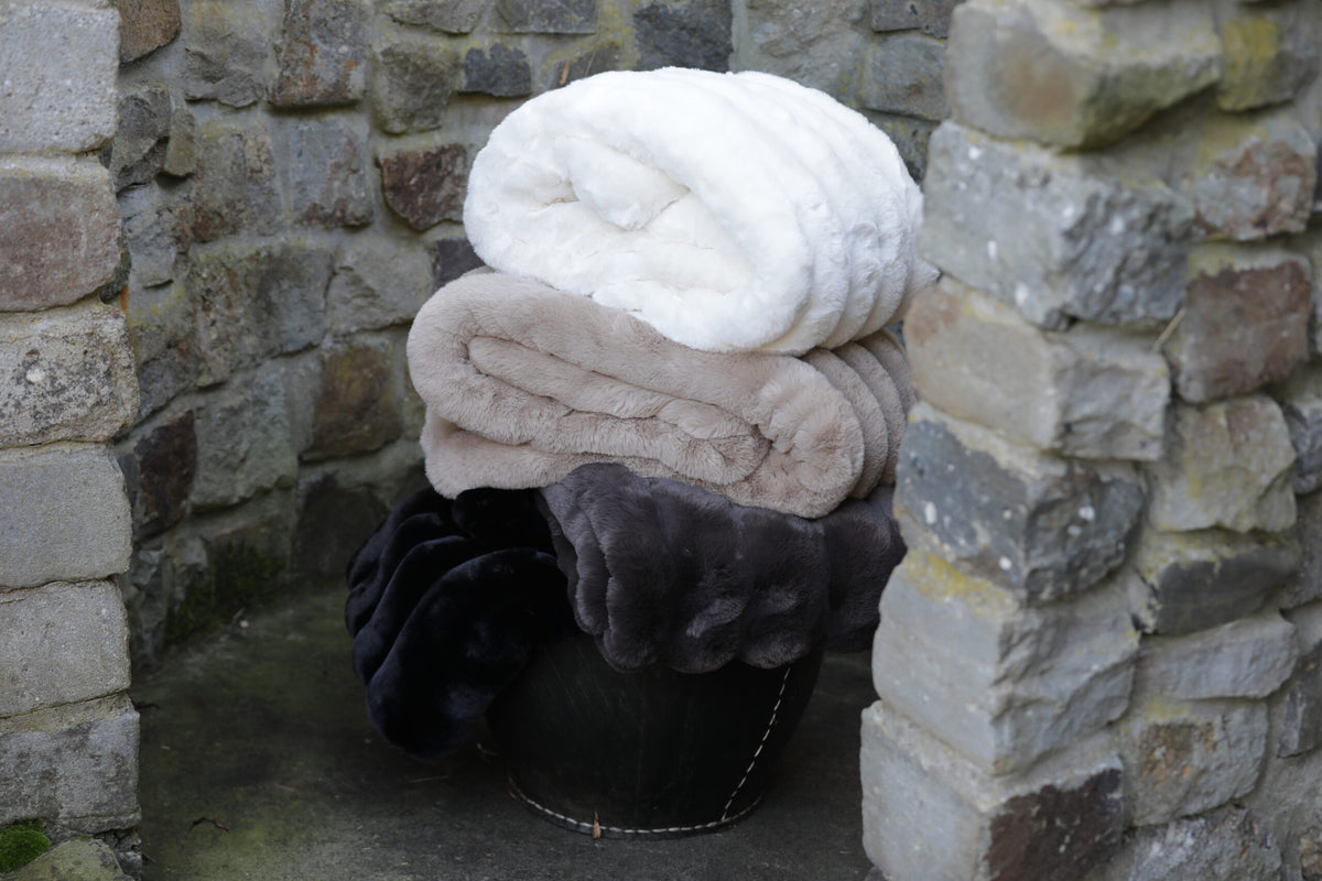 Arctic Fox Ivory bontplaid