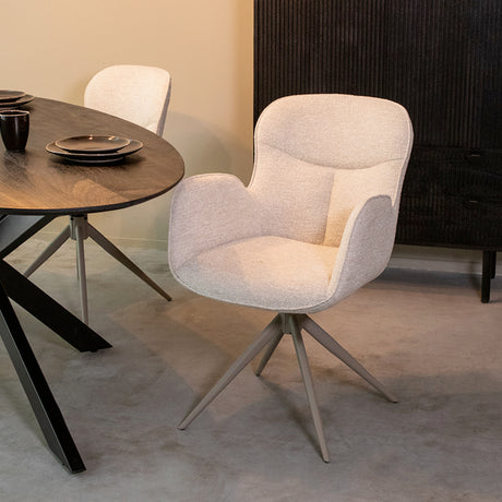 LABEL51 Eetkamerstoel Lasse - Naturel - Canyon van LABEL51 – Luxe comfort op maat van PureWonen. Vraag naar de beste prijs.