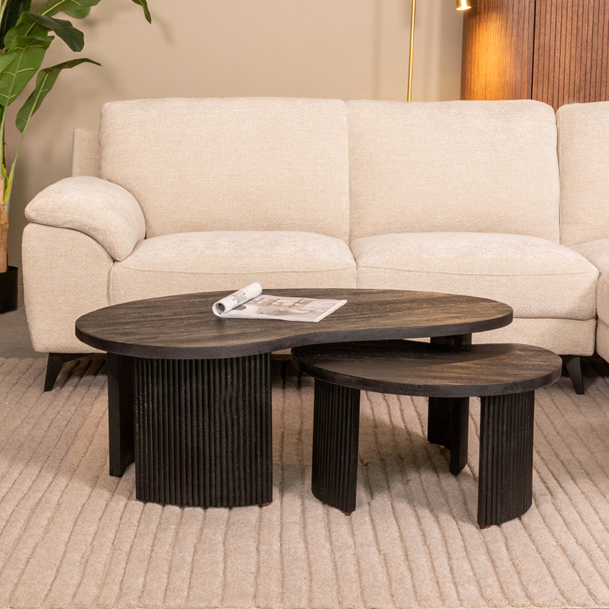 LABEL51 Salontafel Timon - Zwart - Mangohout - 100 cm van LABEL51 – Luxe comfort op maat van PureWonen. Vraag naar de beste prijs.