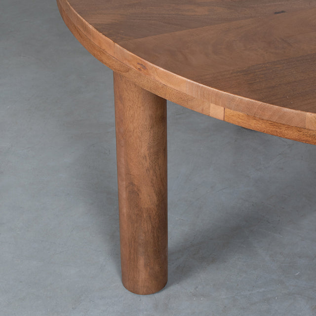LABEL51 Eetkamertafel Elly - Nature - Mangohout - 140x140 cm van LABEL51 – Luxe comfort op maat van PureWonen. Vraag naar de beste prijs.
