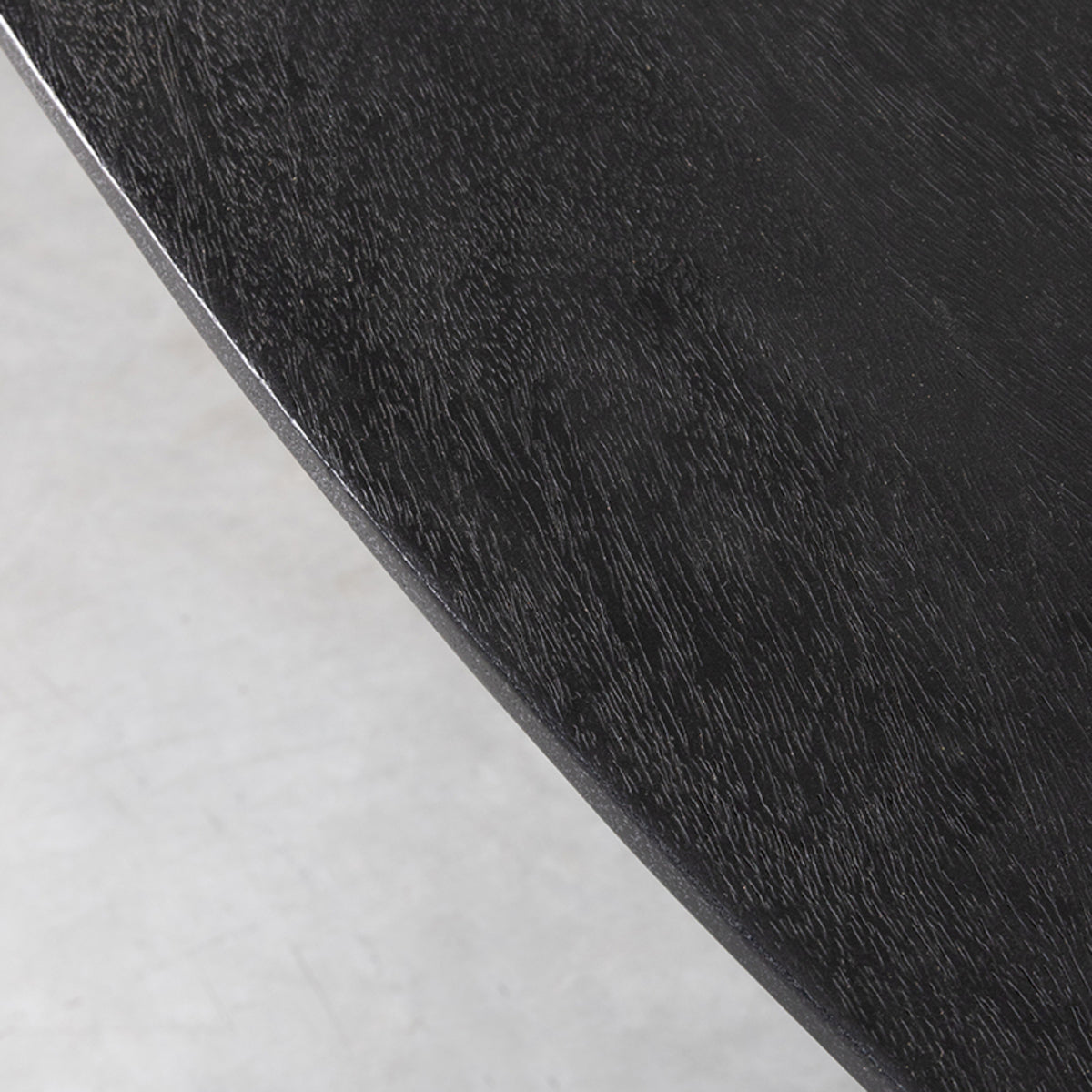 LABEL51 Eetkamertafel Cooper - Zwart - Mangohout - 250x110 cm van LABEL51 – Luxe comfort op maat van PureWonen. Vraag naar de beste prijs.