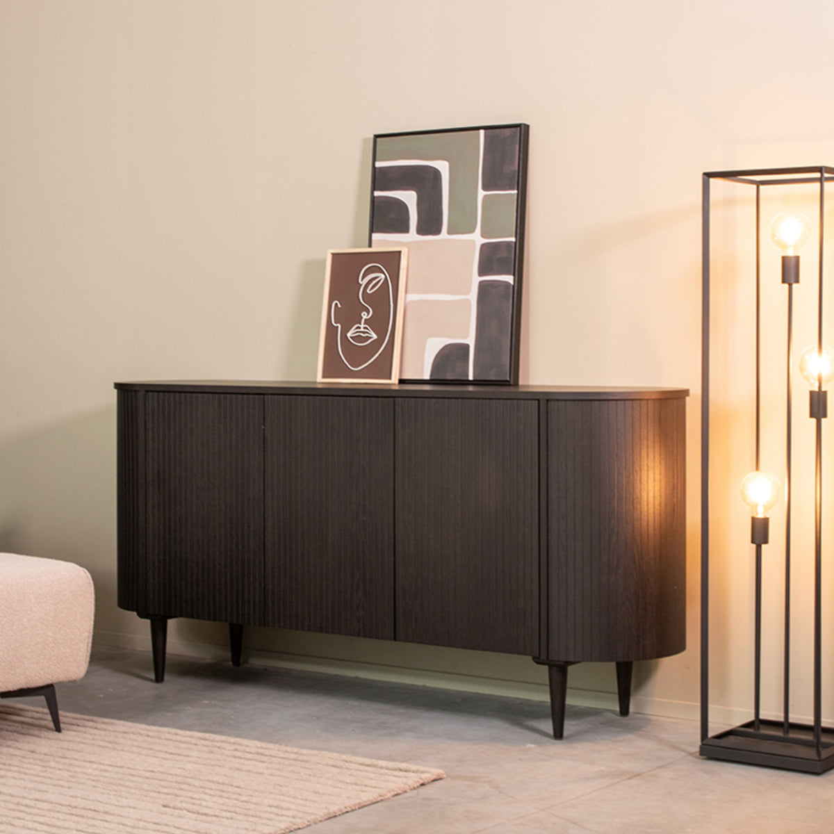 LABEL51 Dressoir Oliva - Zwart - Eiken - Dressoir 180 cm van LABEL51 – Luxe comfort op maat van PureWonen. Vraag naar de beste prijs.