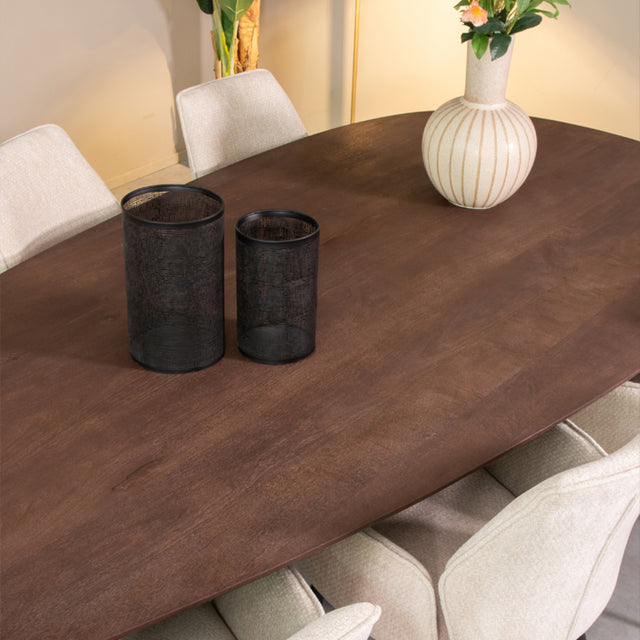 LABEL51 Eetkamertafel Wow - Espresso - Mangohout - 240x110 cm van LABEL51 – Luxe comfort op maat van PureWonen. Vraag naar de beste prijs.