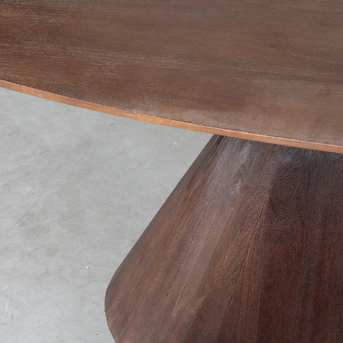 LABEL51 Eetkamertafel Jagger - Espresso - Mangohout van LABEL51 – Luxe comfort op maat van PureWonen. Vraag naar de beste prijs.