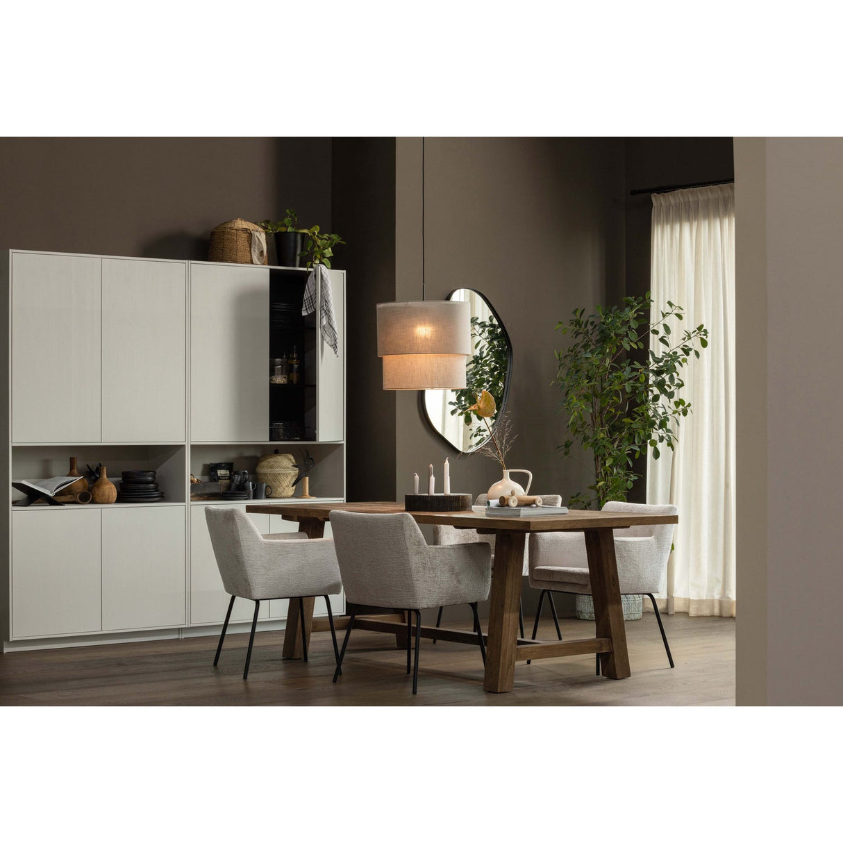 Romee Organische Spiegel Metaal Zwart 100x70 Cm van WOOOD – Luxe comfort op maat van PureWonen. Vraag naar de beste prijs.