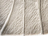 Vloerkleed Sverre beige pebble 230x350 van Richmond Interiors – Luxe comfort op maat van PureWonen. Vraag naar de beste prijs.