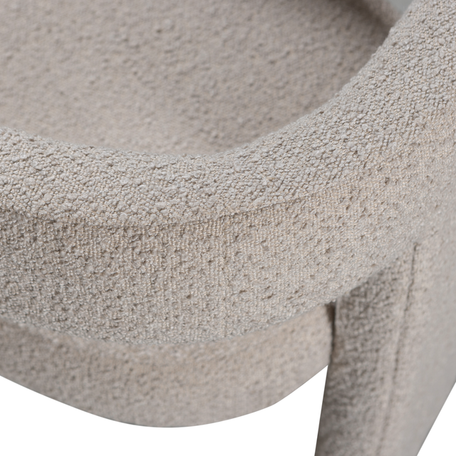 Tiwa Fauteuil Boucle Beige van WOOOD – Luxe comfort op maat van PureWonen. Vraag naar de beste prijs.
