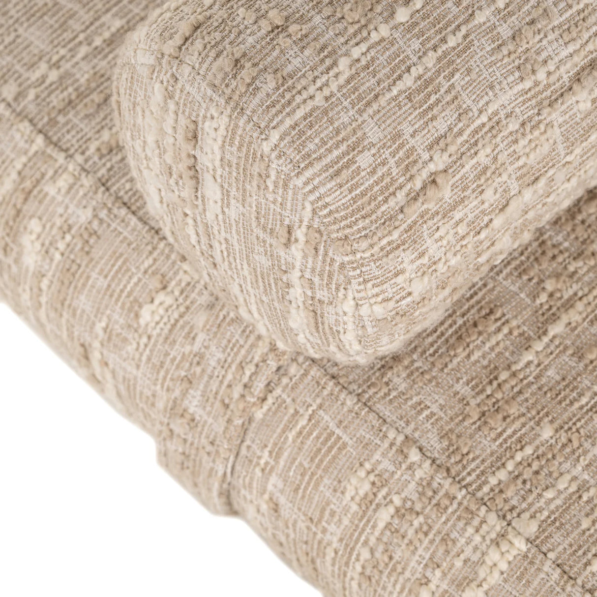 Bank Alexander Jones beige angora (Geneva) van Richmond Interiors – Luxe comfort op maat van PureWonen. Vraag naar de beste prijs.
