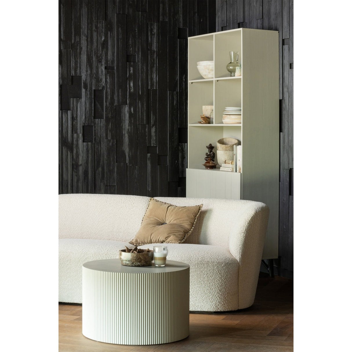 Sanne Bijzettafel Rond Antique Beige van WOOOD – Luxe comfort op maat van PureWonen. Vraag naar de beste prijs.