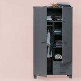 Dennis Kast Met Laden Grenen Steel Grey Geborsteld [Fsc] van WOOOD – Luxe comfort op maat van PureWonen. Vraag naar de beste prijs.