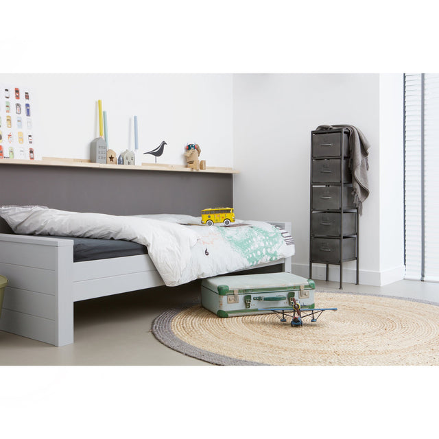 Dennis Bed 90 X200 Cm Grenen Betongrijs Geborsteld [Fsc] van WOOOD – Luxe comfort op maat van PureWonen. Vraag naar de beste prijs.