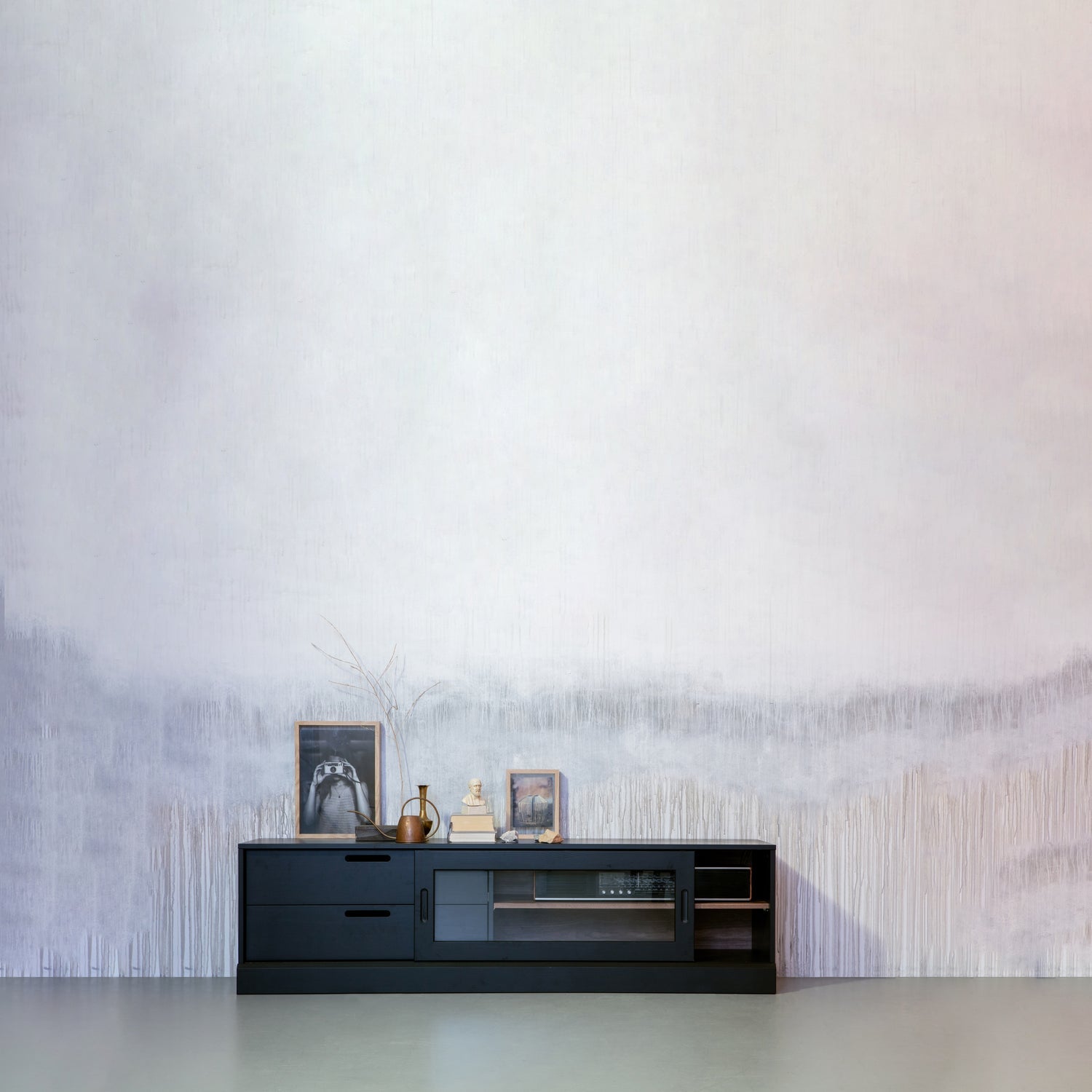 James Tv Meubel Noten/Zwart [Fsc] van WOOOD – Luxe comfort op maat van PureWonen. Vraag naar de beste prijs.