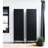 Silas Hoge Kast Essen Blacknight [Fsc] van WOOOD – Luxe comfort op maat van PureWonen. Vraag naar de beste prijs.