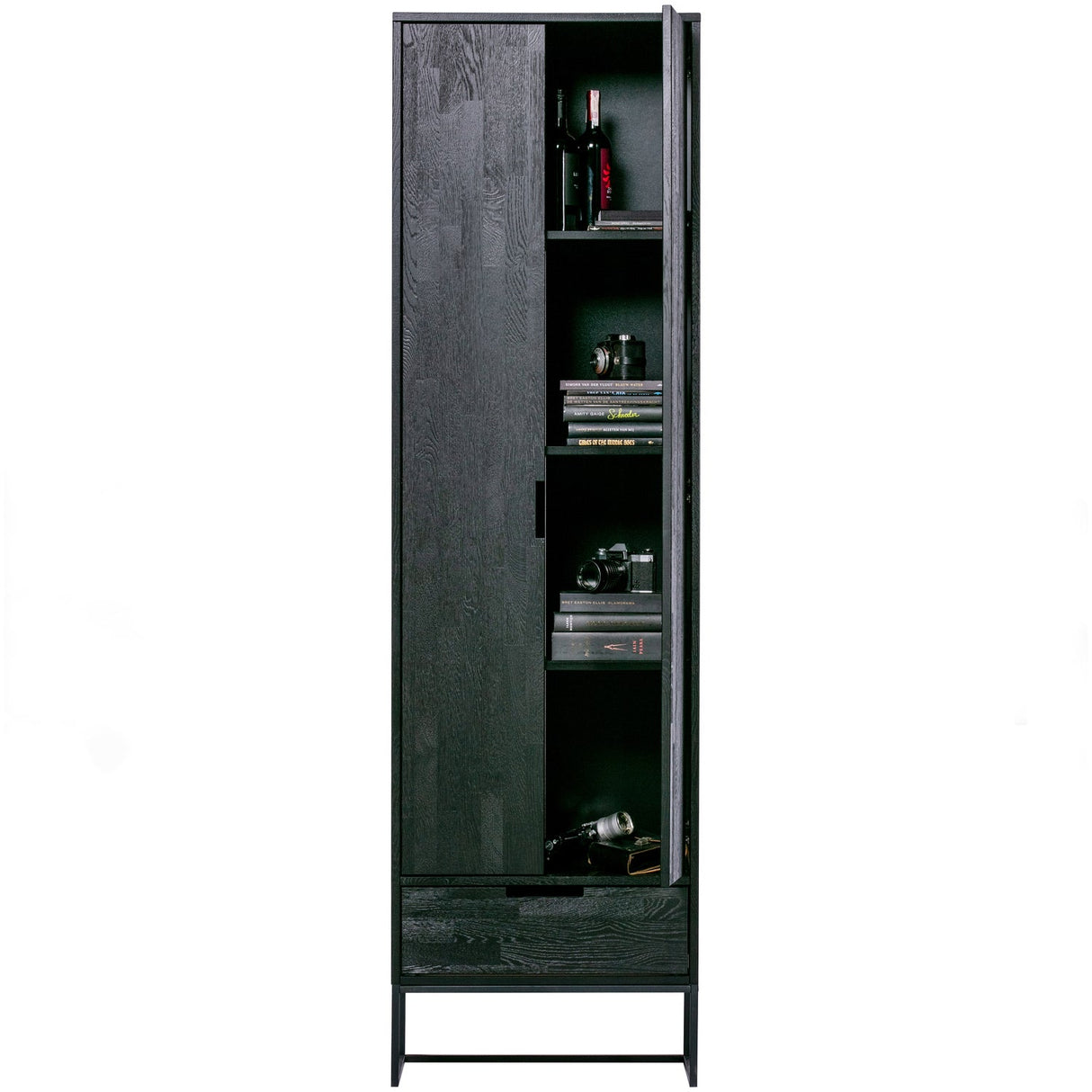 Silas Hoge Kast Essen Blacknight [Fsc] van WOOOD – Luxe comfort op maat van PureWonen. Vraag naar de beste prijs.
