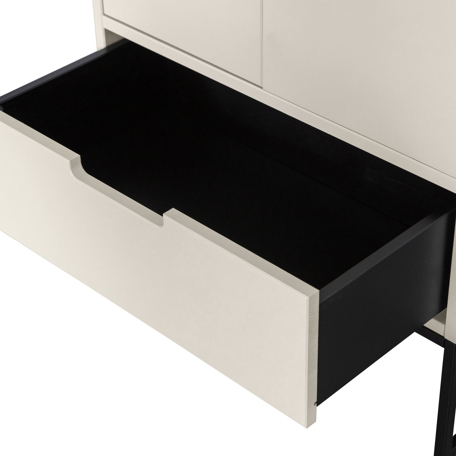 Silas Hoge Kast Grenen Dust [Fsc] van WOOOD – Luxe comfort op maat van PureWonen. Vraag naar de beste prijs.