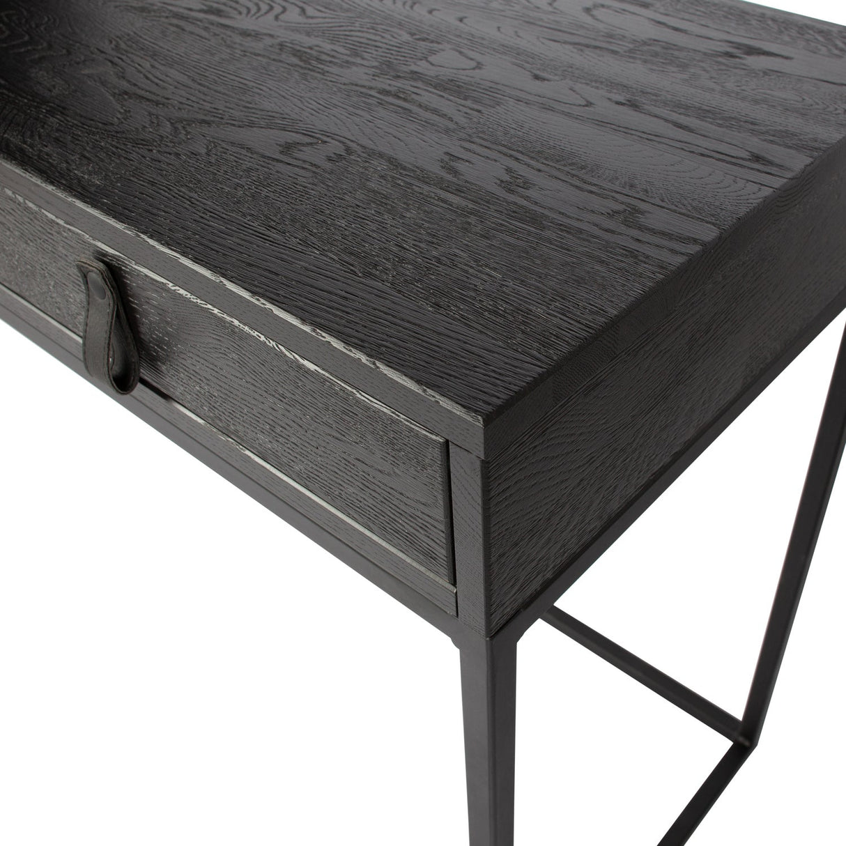 Silas Bureau Essen Blacknight [Fsc] van WOOOD – Luxe comfort op maat van PureWonen. Vraag naar de beste prijs.